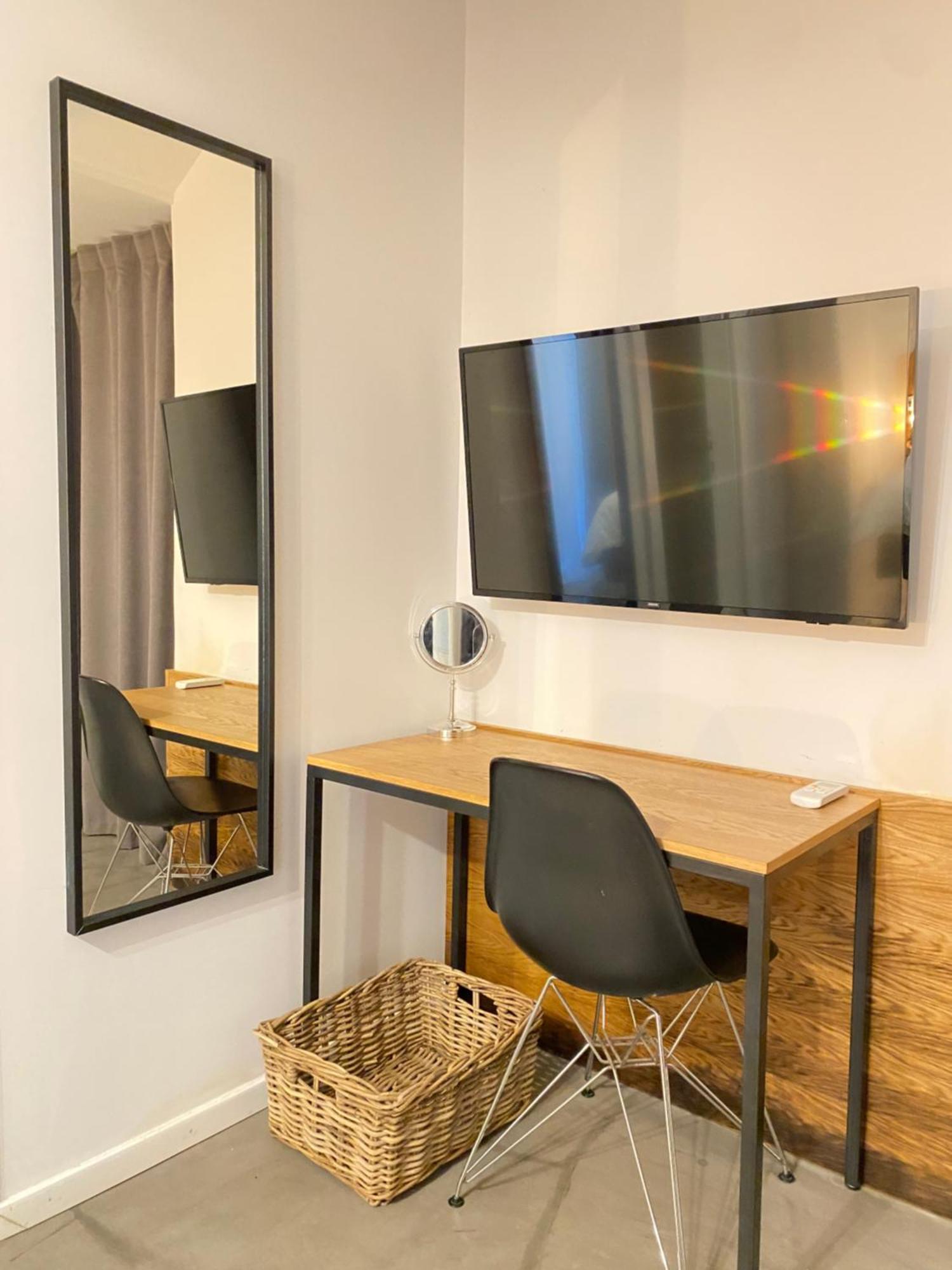 Appartamento A Place 4 U Under Acropolis Atene Esterno foto